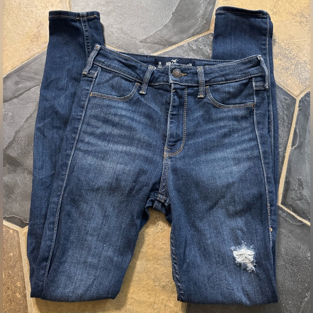 Hollister ripped jeans, size 1R